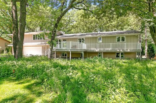 2018 Hillcrest Dr, Saint Cloud, MN 56303-1206