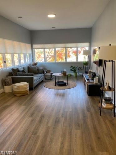 391 Springfield Ave, Berkeley Heights NJ  07922-1174 exterior