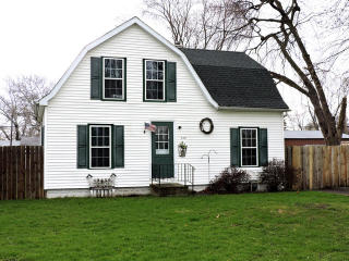 260 Madison Ave, Bradley, IL 60915-1836
