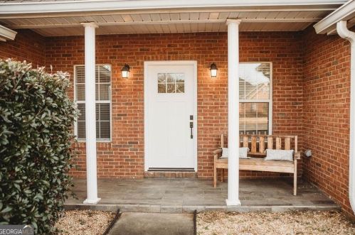 404 Quail Run Dr, Warner Robins, GA 31088-3035