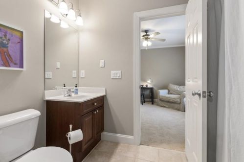 304 Frst Vly Ct, Atlanta GA  30342-2353 exterior