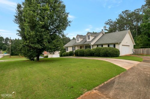 134 Old Stonewall Dr, Locust Grove, GA 30248-2783