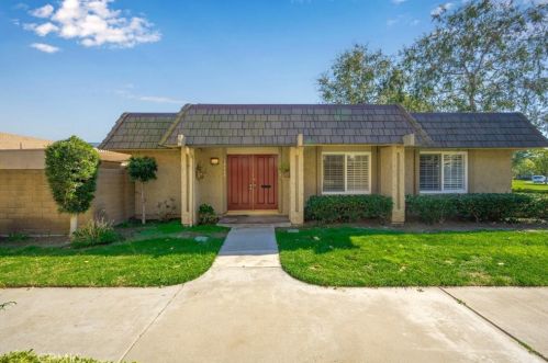 10440 Truckee River Ct, Santa Ana, CA 92708-5952