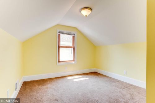 1655 Fernwood St, Saint Paul MN  55108-2220 exterior