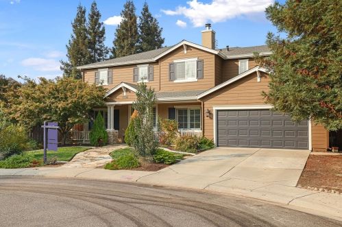 1700 Legend Ct, Modesto, CA 95357-0844