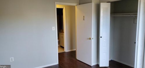 78 Willow Ct, Trenton NJ  08619-4625 exterior