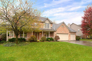 1102 Royal Ct, Wheaton, IL 60187-3059