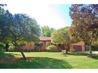 12 Janet Dr, Providence, RI 02919-1800