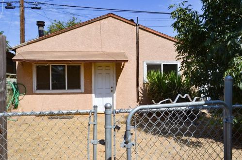 923 D St, Ramona, CA 92065-2332