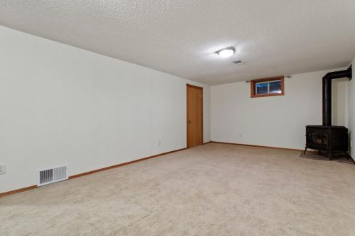 3319 Donald Ave, Saint Paul MN  55121-1707 exterior