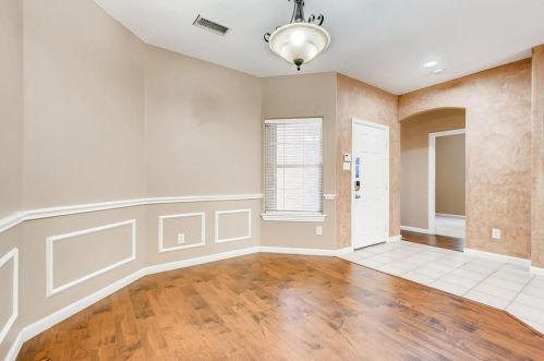 5516 Champlain Dr, Fort Worth TX  76137-4951 exterior