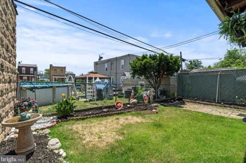 6729 Jackson St, Philadelphia PA  19135-2210 exterior