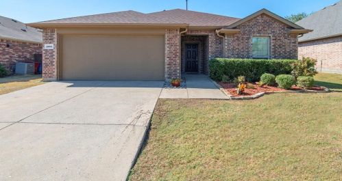 1504 Greenbrier Dr, Van Alstyne, TX 75495-7079