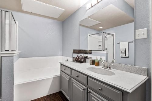 2402 Southlake Ct, Irving TX 75038-5654 exterior