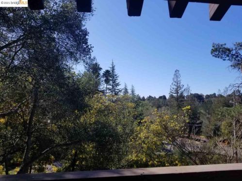 5310 Briar Ridge Dr, Hayward, CA 94552-1715