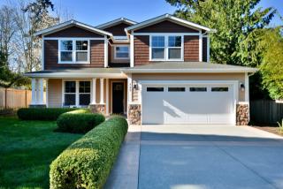 725 17th Ave, Kirkland, WA 98033-4206