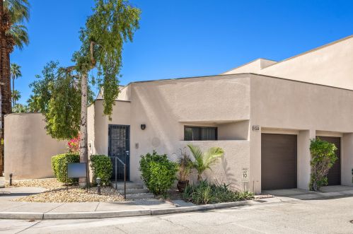 899 Village Sq, Palm Springs, CA 92262-7559