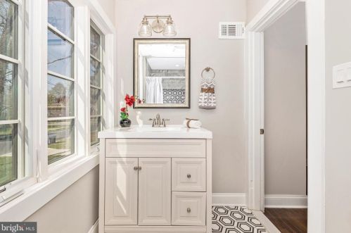 9923 Sutherland Rd, Silver Spring MD 20901-2314 exterior