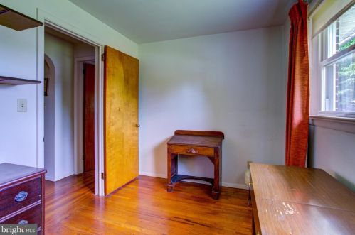 72 Village Dr, Lancaster PA  17601-3324 exterior