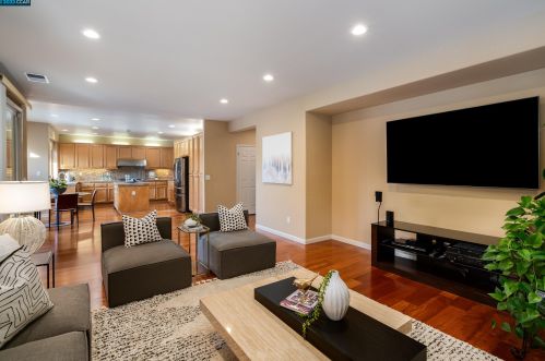 23 Hurst Ct, San Ramon, CA 94583-4782
