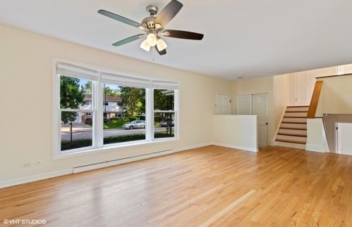 1413 Dartmouth Ln, Bannockburn, IL 60015-4040