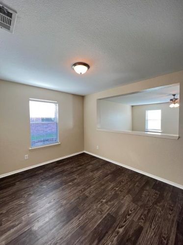 912 Bee Creek Ln, Fort Worth TX  76120-1332 exterior