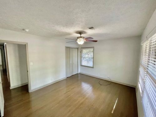 2313 Clairmont Rd, Atlanta GA  30329-3327 exterior