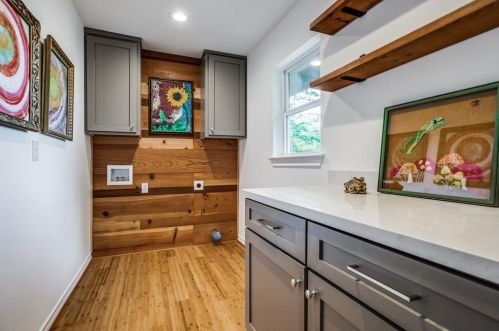 10425 Clary Dr, Dallas TX  75218-1110 exterior