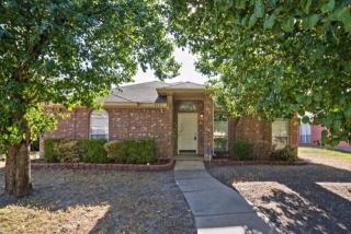 2521 Crystal Falls Dr, Mesquite TX  75181-4010 exterior