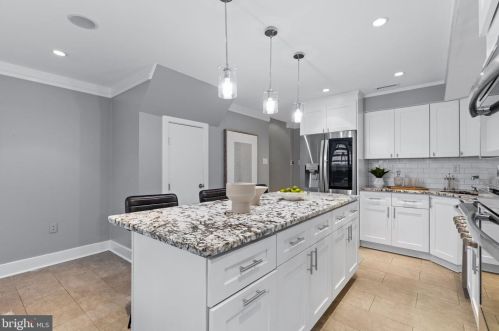 1726 Lombard St, Philadelphia PA  19147-1531 exterior