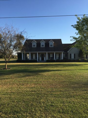 103 Edna Ln, Adel, GA 31620-1720