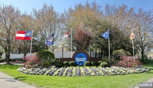 403 Rutledge Ct, Edgewater NJ  07020-1661 exterior