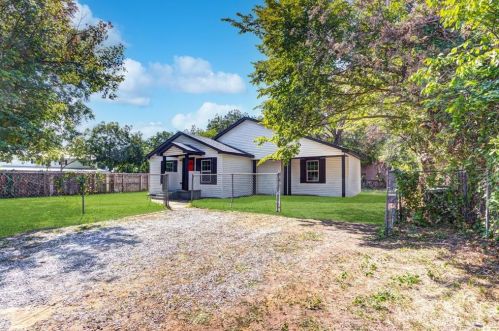 727 Stamps Ave, Fort Worth TX  76114-3249 exterior