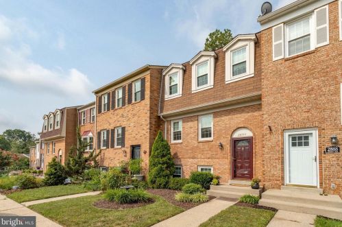 2890 Seminole Rd, Woodbridge, VA 22192-1863