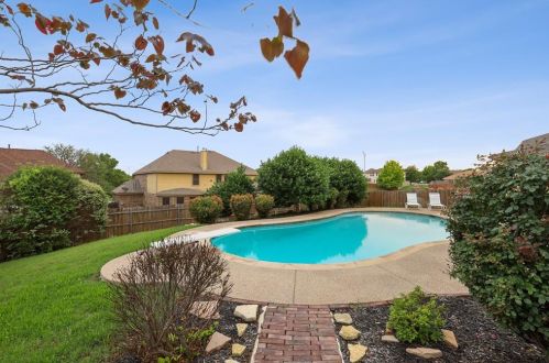 5529 Secco Dr, Fort Worth, TX 76179-7509
