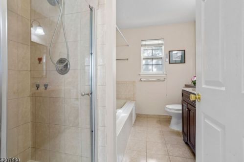 22 Grant Way, Princeton NJ  08540-1600 exterior