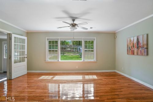 2895 Clark St, Atlanta, GA 30344-0045