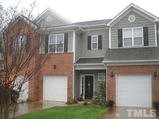 610 Oakfield Trl, Mebane, NC 27302-8870