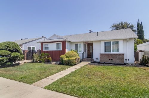 7920 Wish Ave, Van Nuys, CA 91406-1021