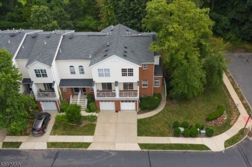 5 Garfield Way, Princeton NJ  08540-1669 exterior