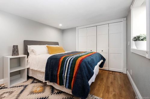 2079 Krameria St, Denver CO  80207-3928 exterior