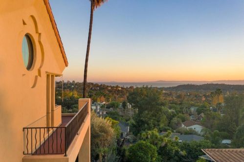 2664 Montrose Pl, Santa Barbara, CA 93105-2143
