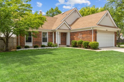 1214 Brandywyn Ln, Buffalo Grove, IL 60089-1104
