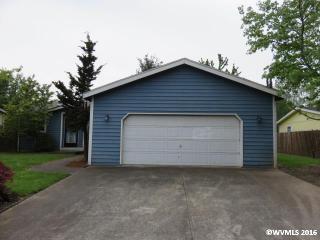 526 Warren Way, Woodburn, OR 97071-5861