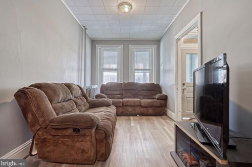 316 Hawthorne St, York PA  17404-3125 exterior