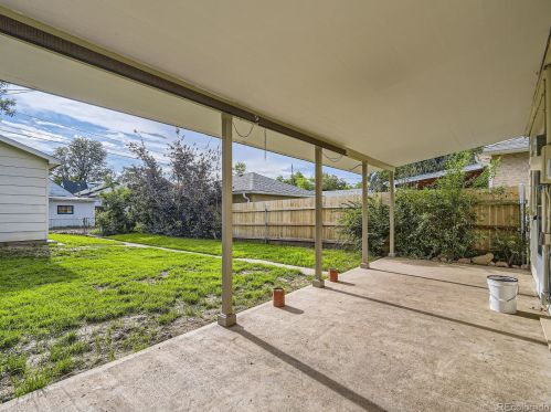 4745 Logan St, Englewood CO 80113-6841 exterior