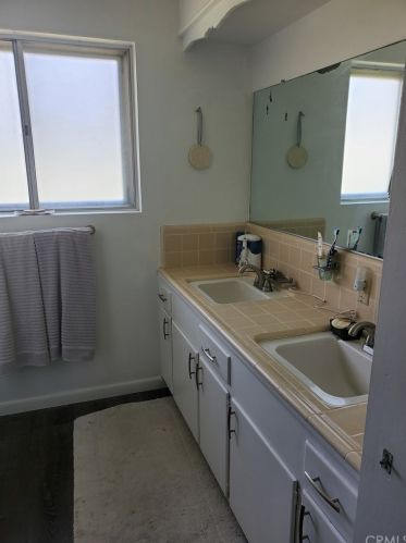 36 Mt Vernon Ave, Riverside CA  92507-1222 exterior