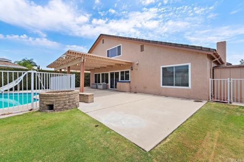 7301 Paseo Laredo, Anaheim CA  92808-1053 exterior