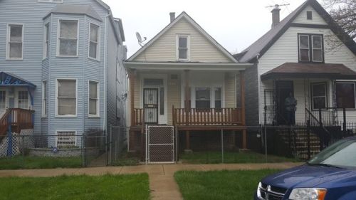5715 Marshfield Ave, Chicago, IL 60636-1738