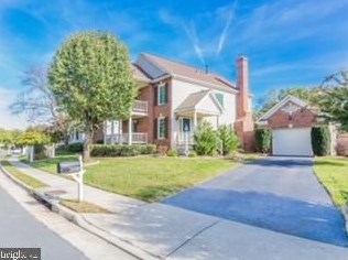 6601 Forsythia St, Springfield VA  22150-1102 exterior